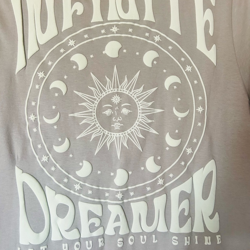 🆕 Infinite Dreamer Graphic Tee by angel energy Bubble Letters NWT - Picture 14 of 14